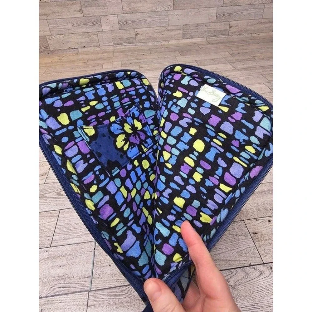 Vera Bradley retired vera