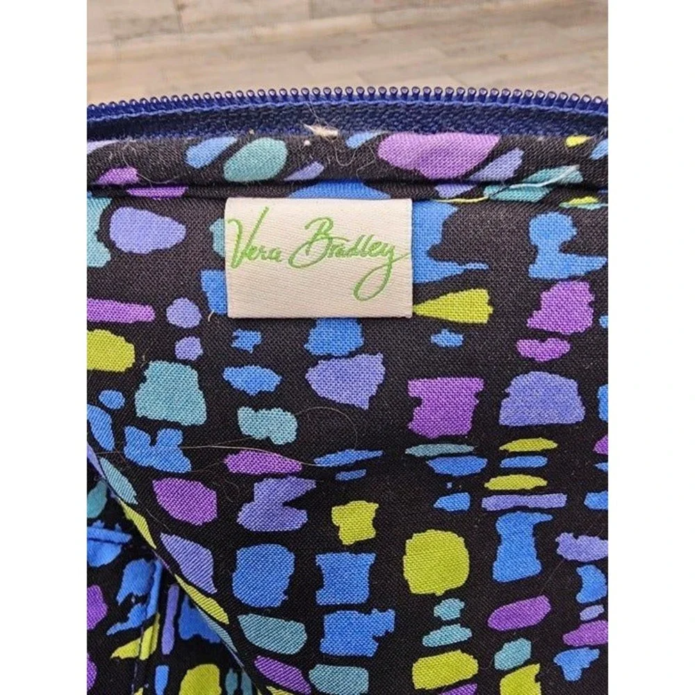 Vera Bradley retired vera