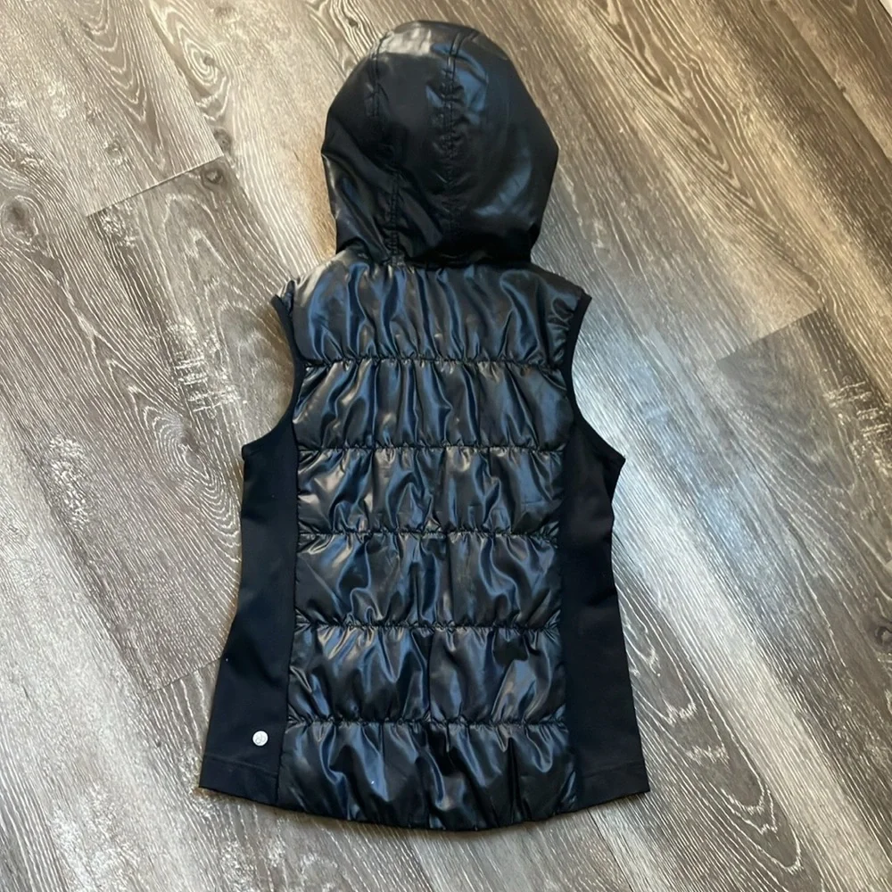 Zella length used