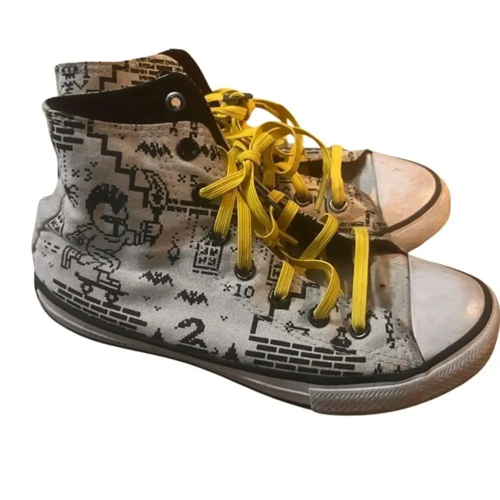 Rare Jr Converse size 4