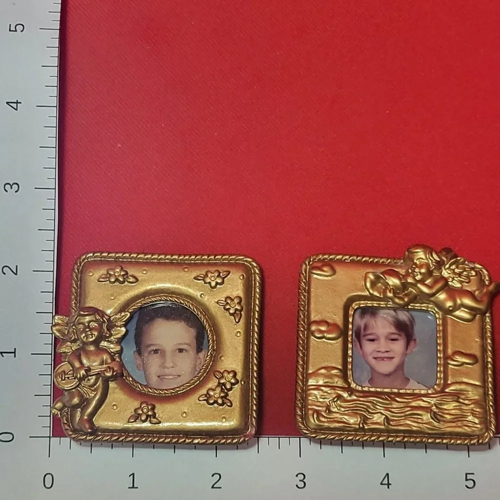 N/A magnet cherub fridge
