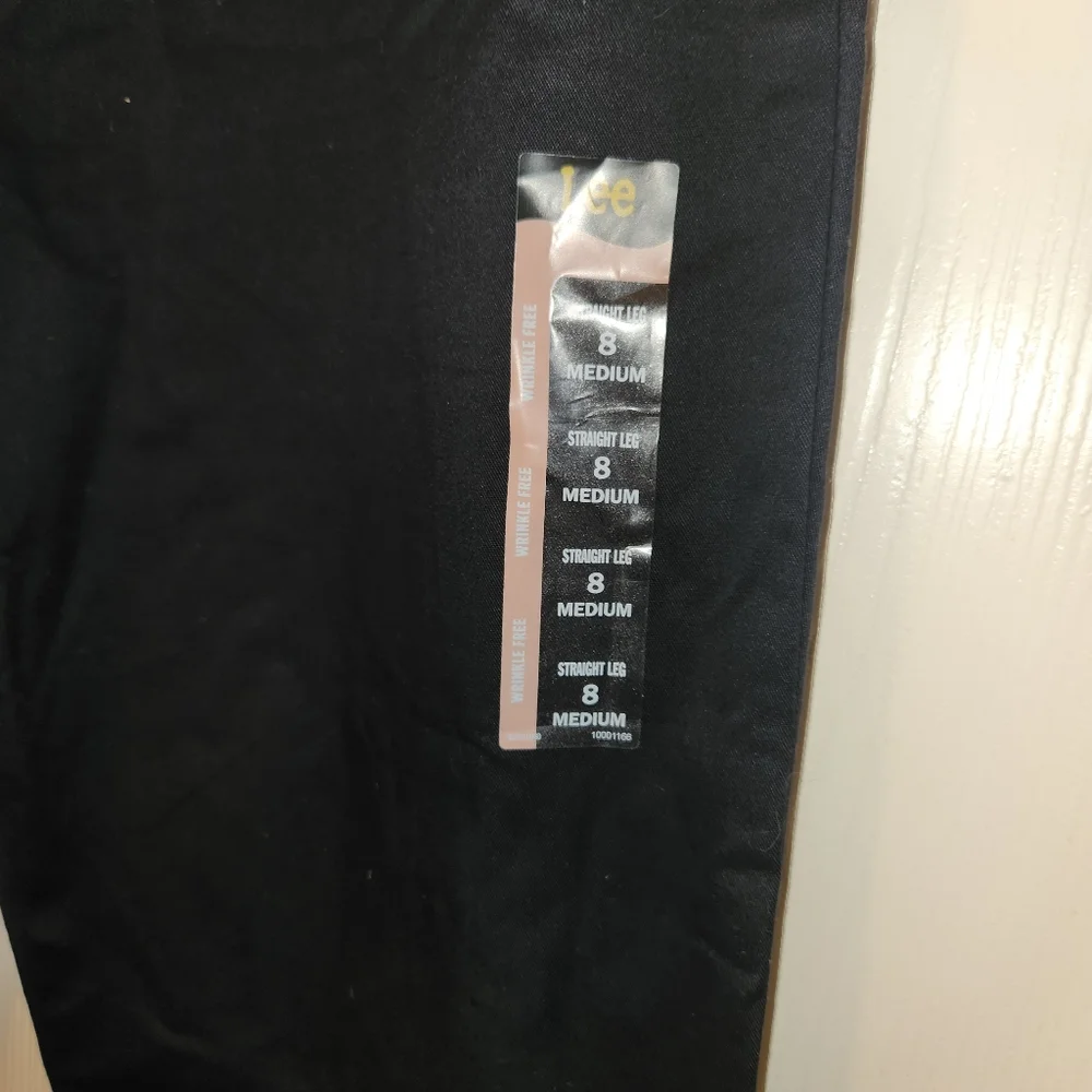 Lee 26% pockets rise