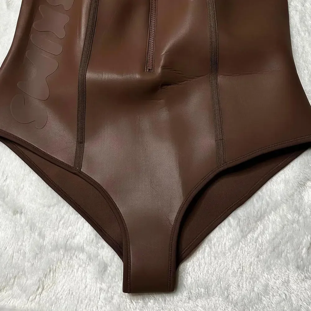 SKIMS person new strapless