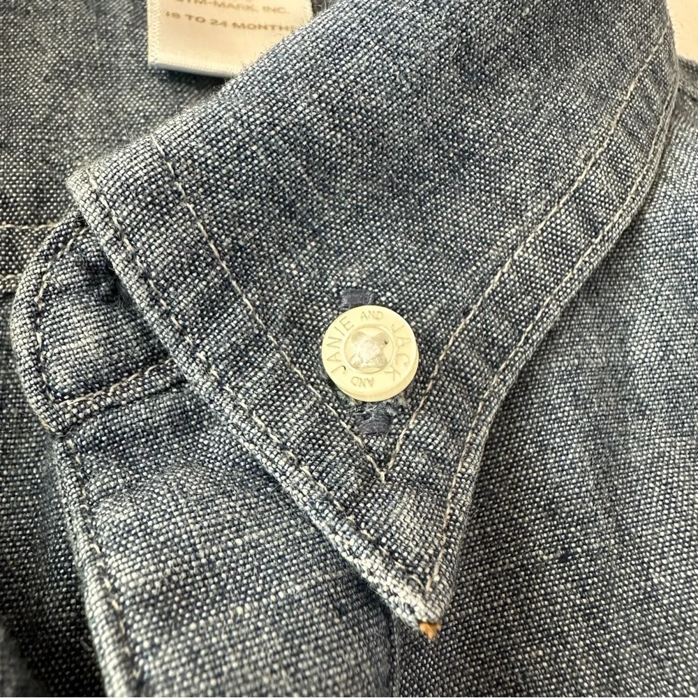 Janie & Jack Chambray Button Up, size 18-24 months