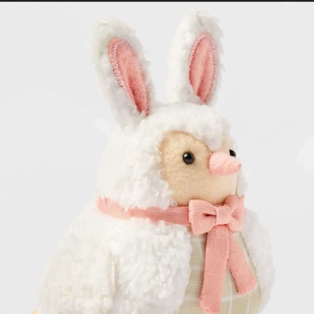Featherly Friends Easter Bird Tuft the Bunny