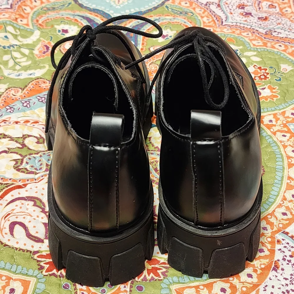 Madden Girl great preloved