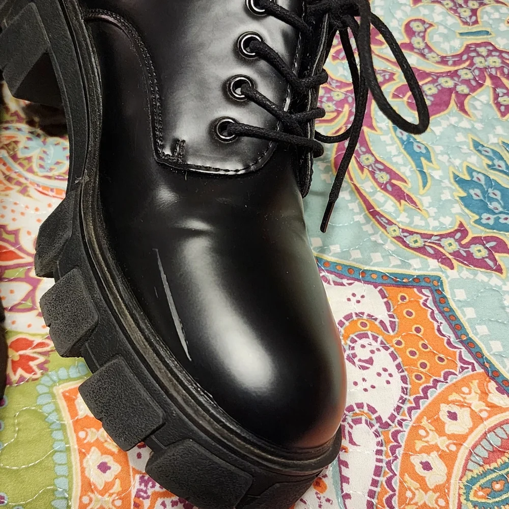 Madden Girl great preloved