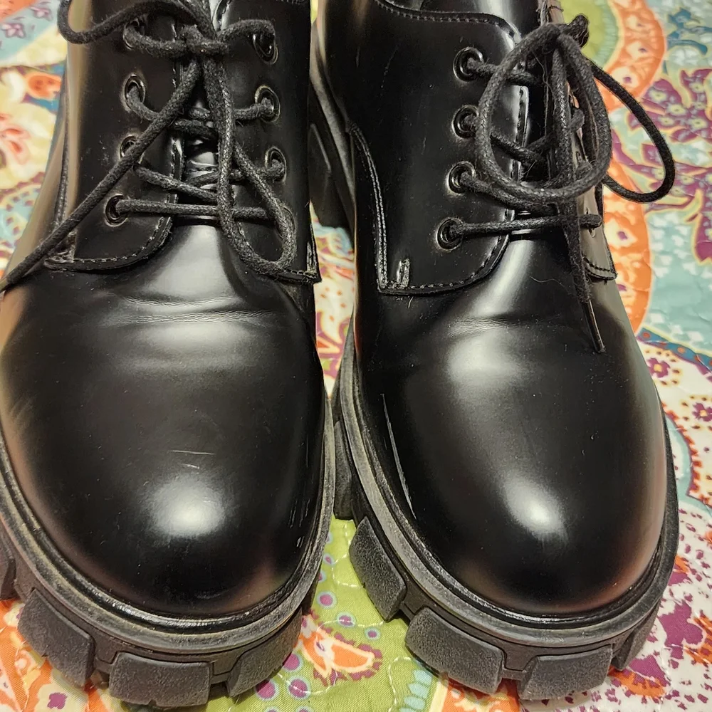 Madden Girl great preloved