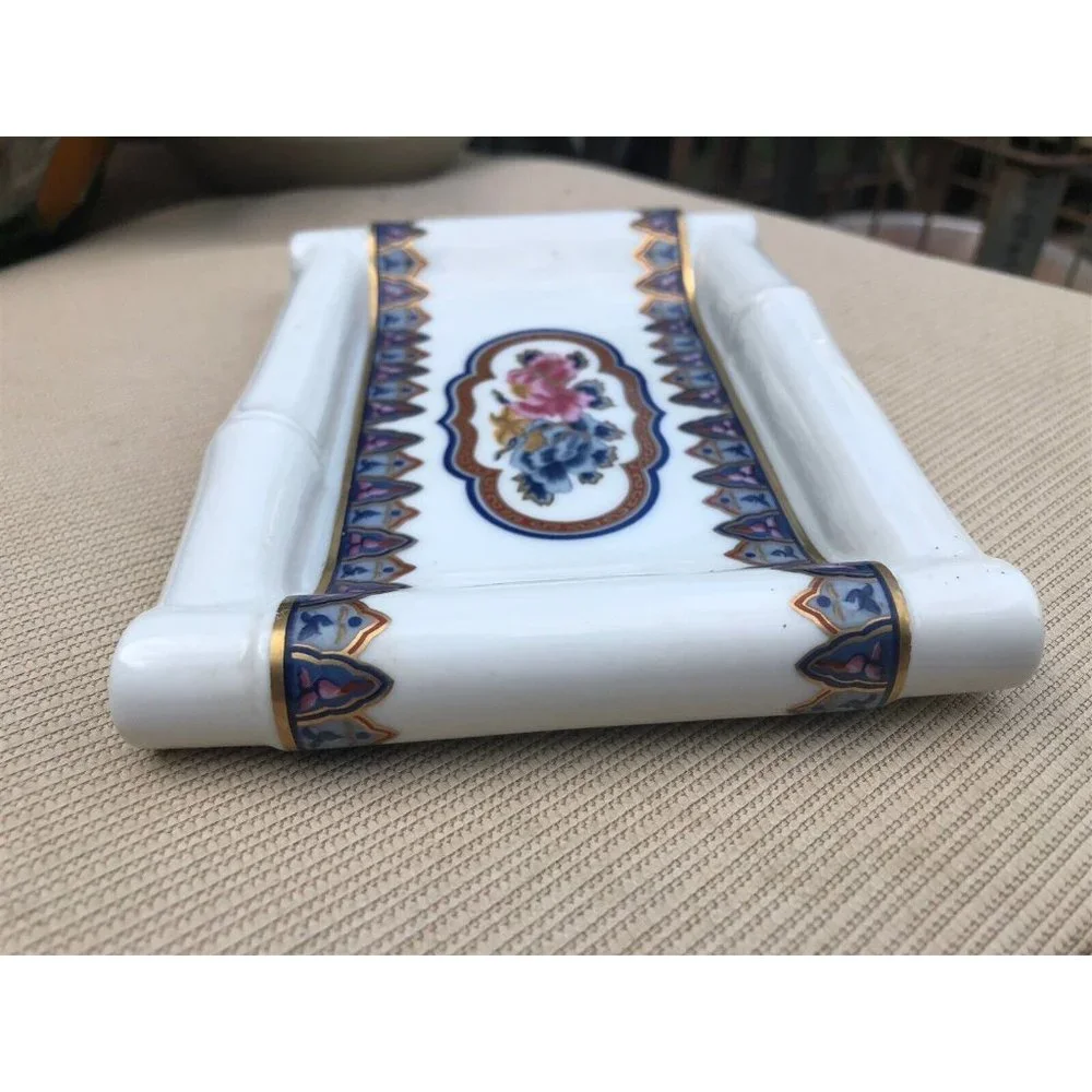 Elizabeth Arden nice collection dish