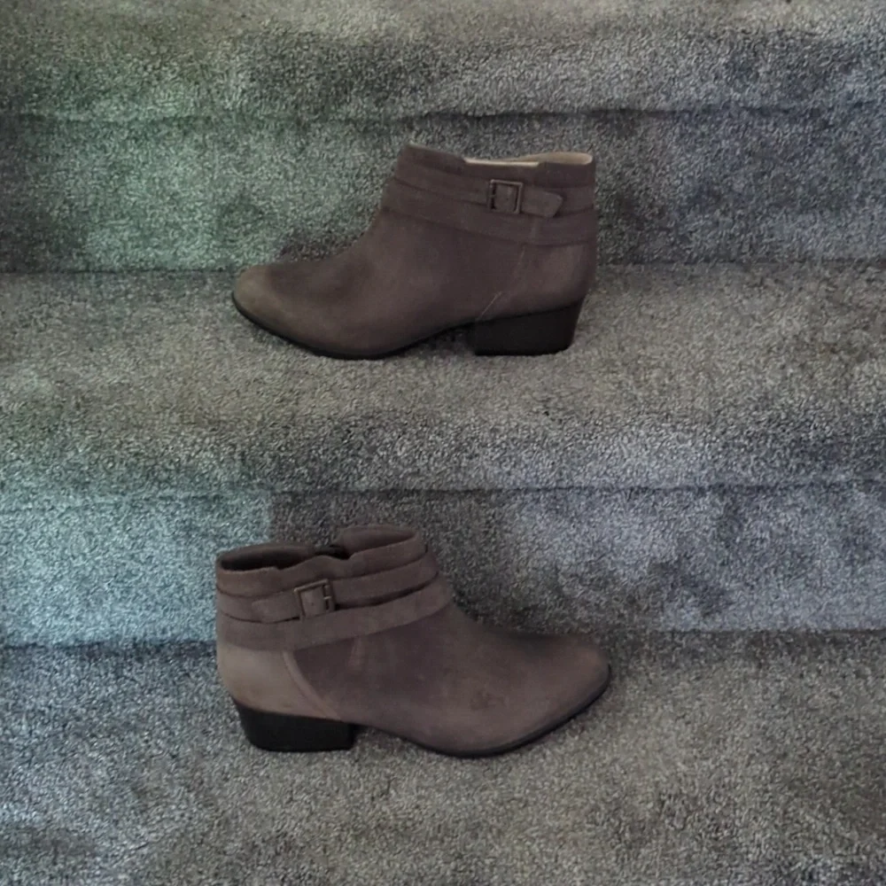 Clark's taupe ankle booties