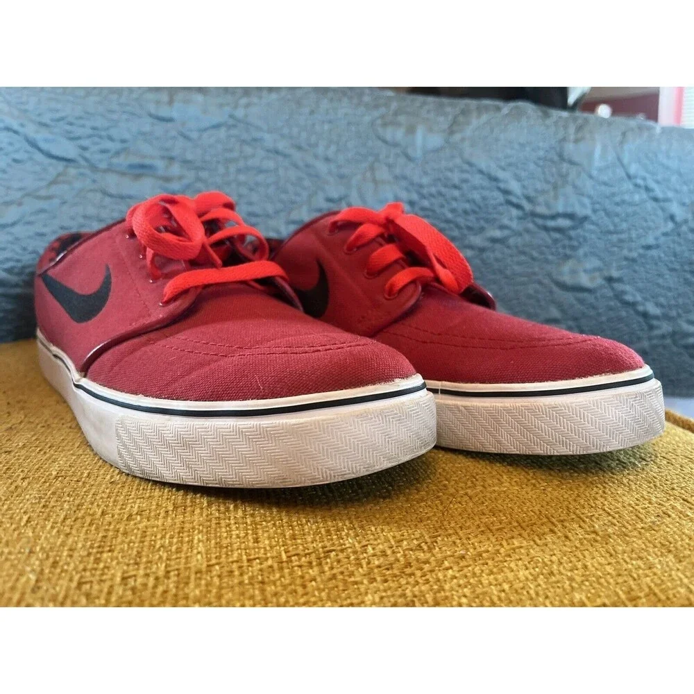 Nike step up