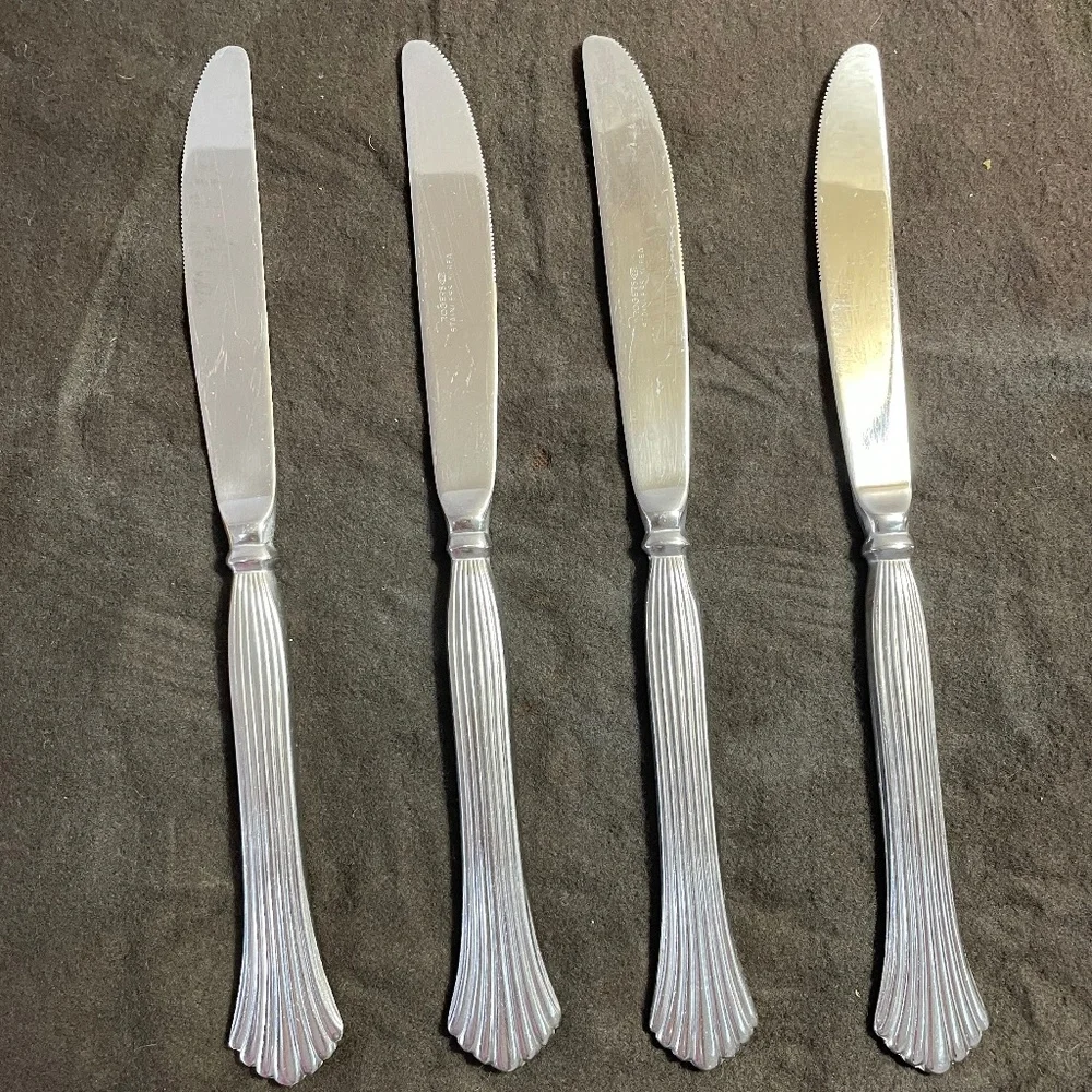 Vintage Rogers by Stanley Roberts Drama Pattern 4 Dinner Knives Flatware Korea