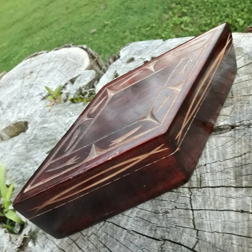 N/A vintage carved
