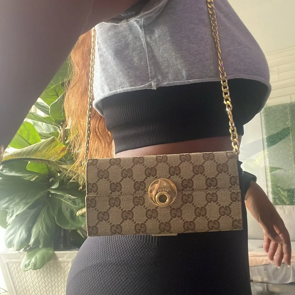 Authentic Gucci wallet