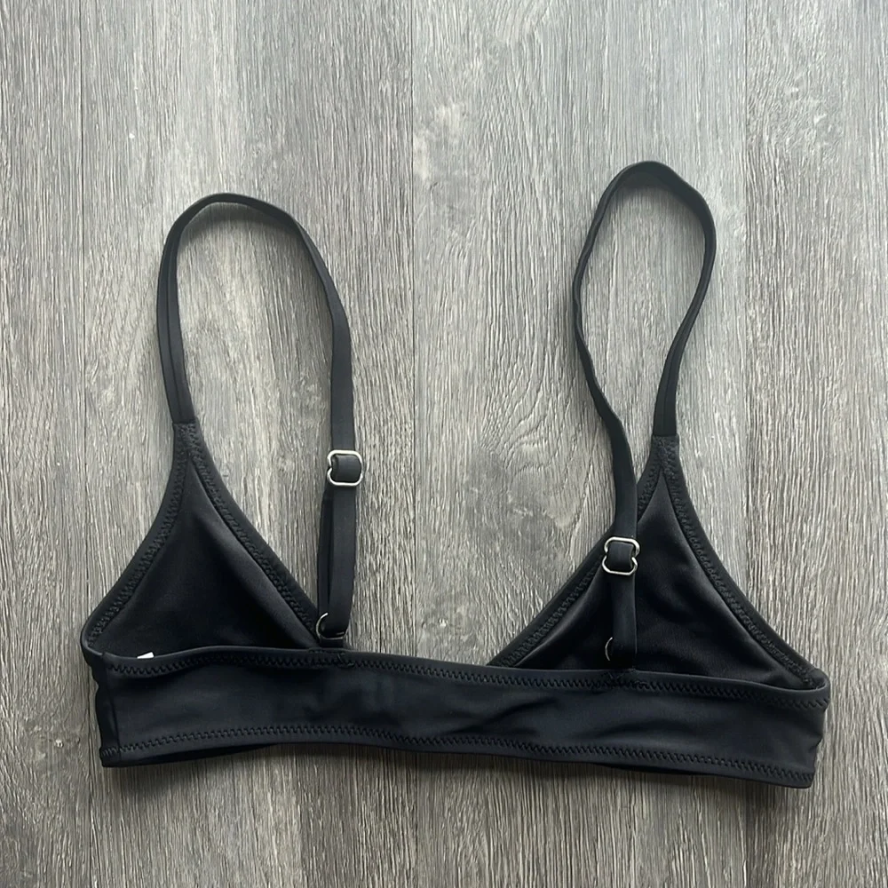 out closet black