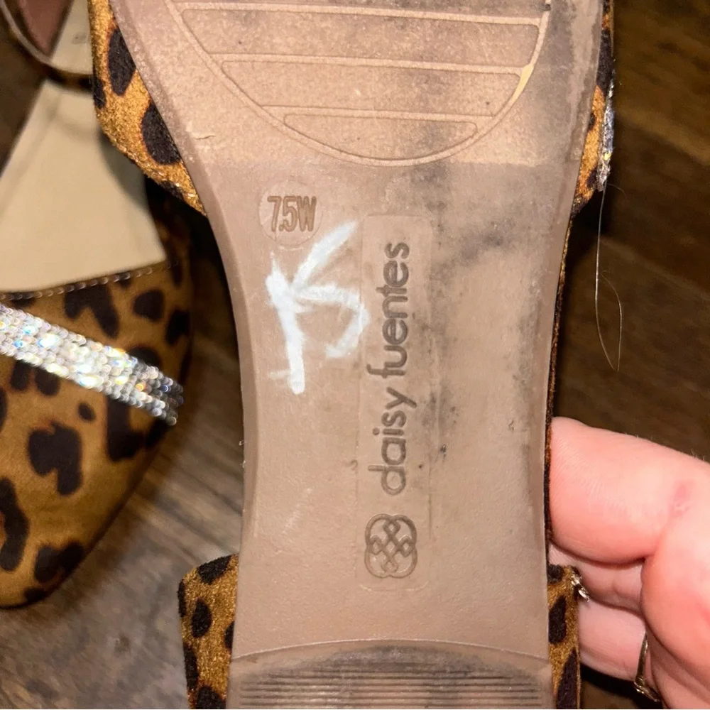 Daisy Fuentes like new