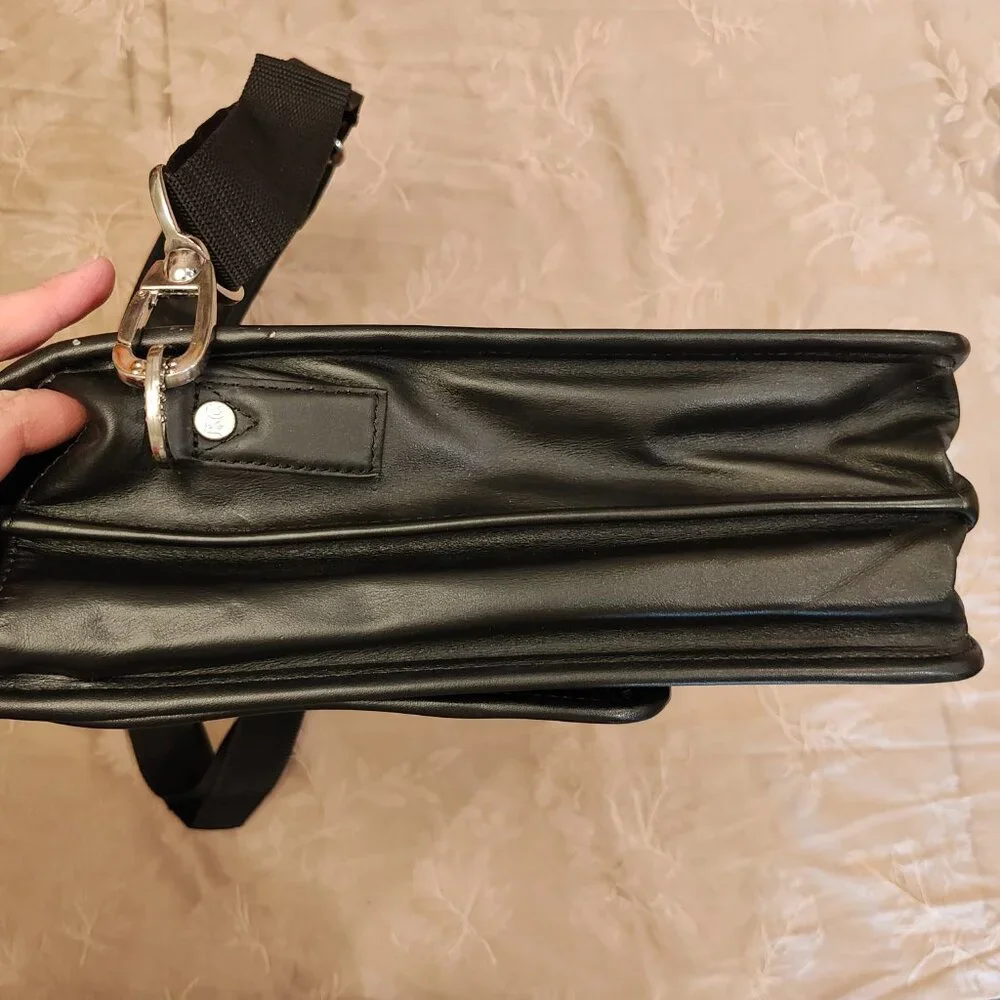 Kenneth Cole Reaction Briefcase 521885, Excellent Used Condition! (EUC)