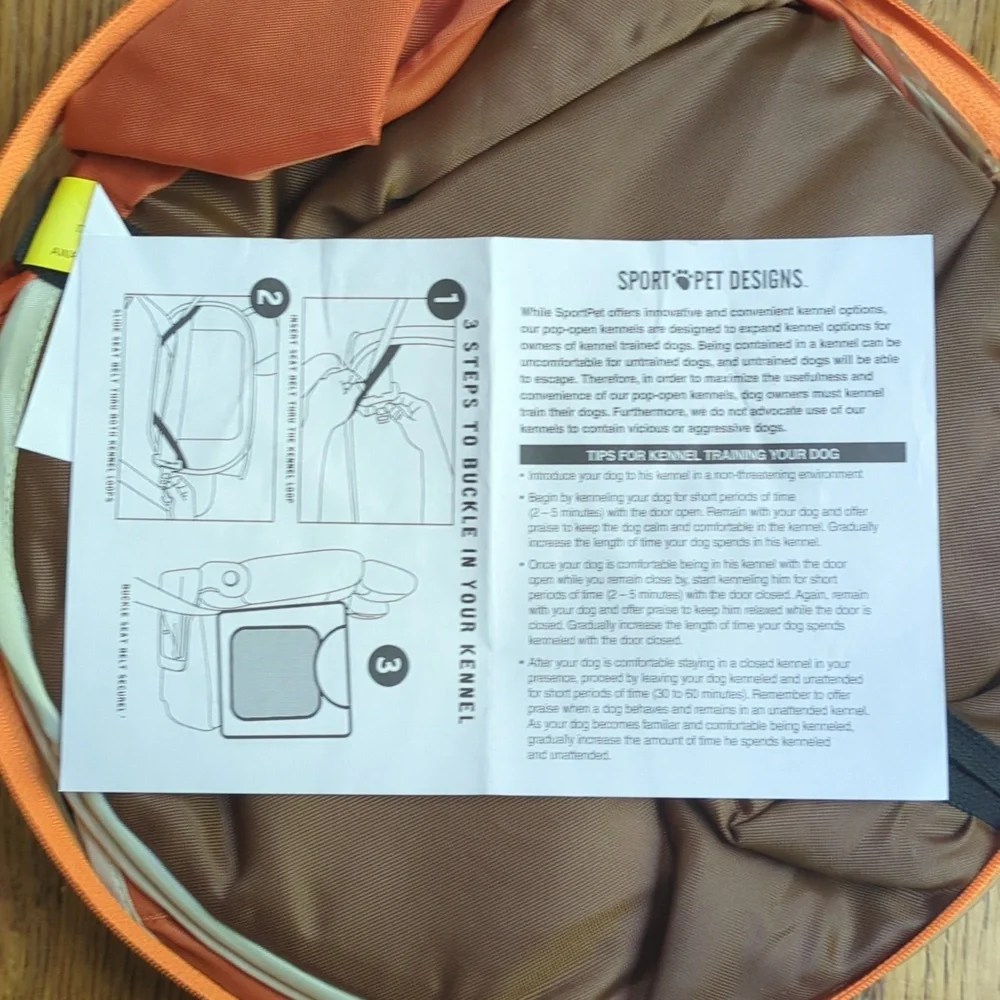 NWOT Pop-up Soft Dog Kennel