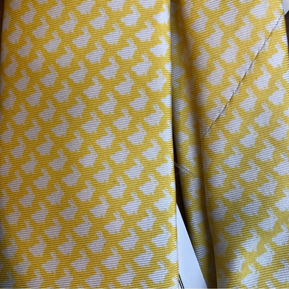 N/A ties bow