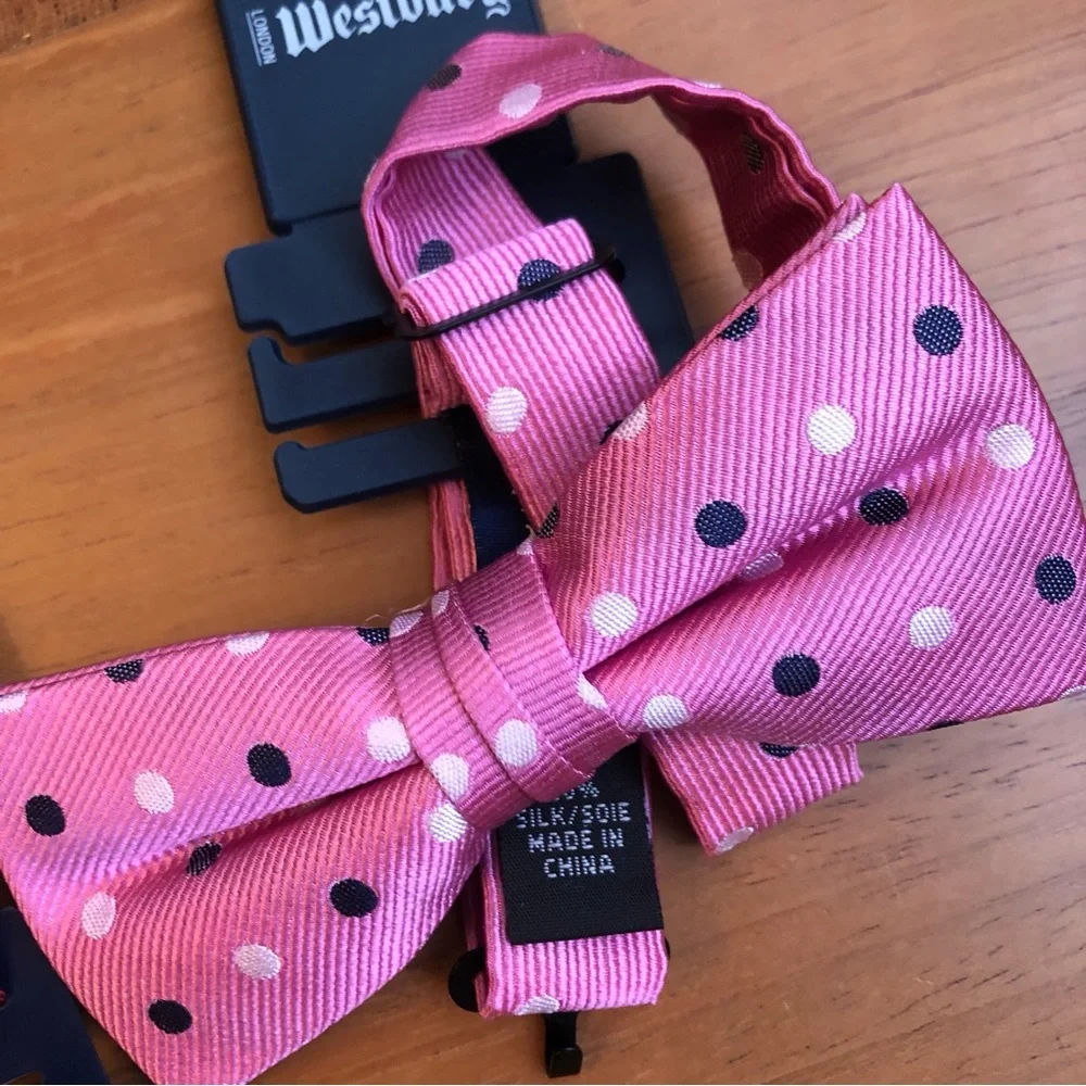 N/A ties bow