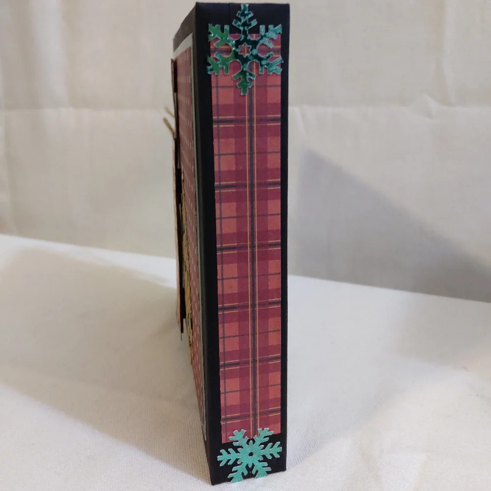 Handcrafted - Mickeys Christmas theme handmade Photo Album. 7x7x1