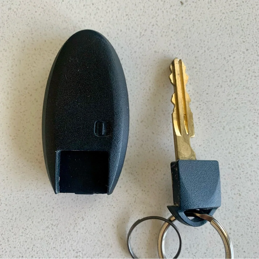 nissan rouge questions leave
