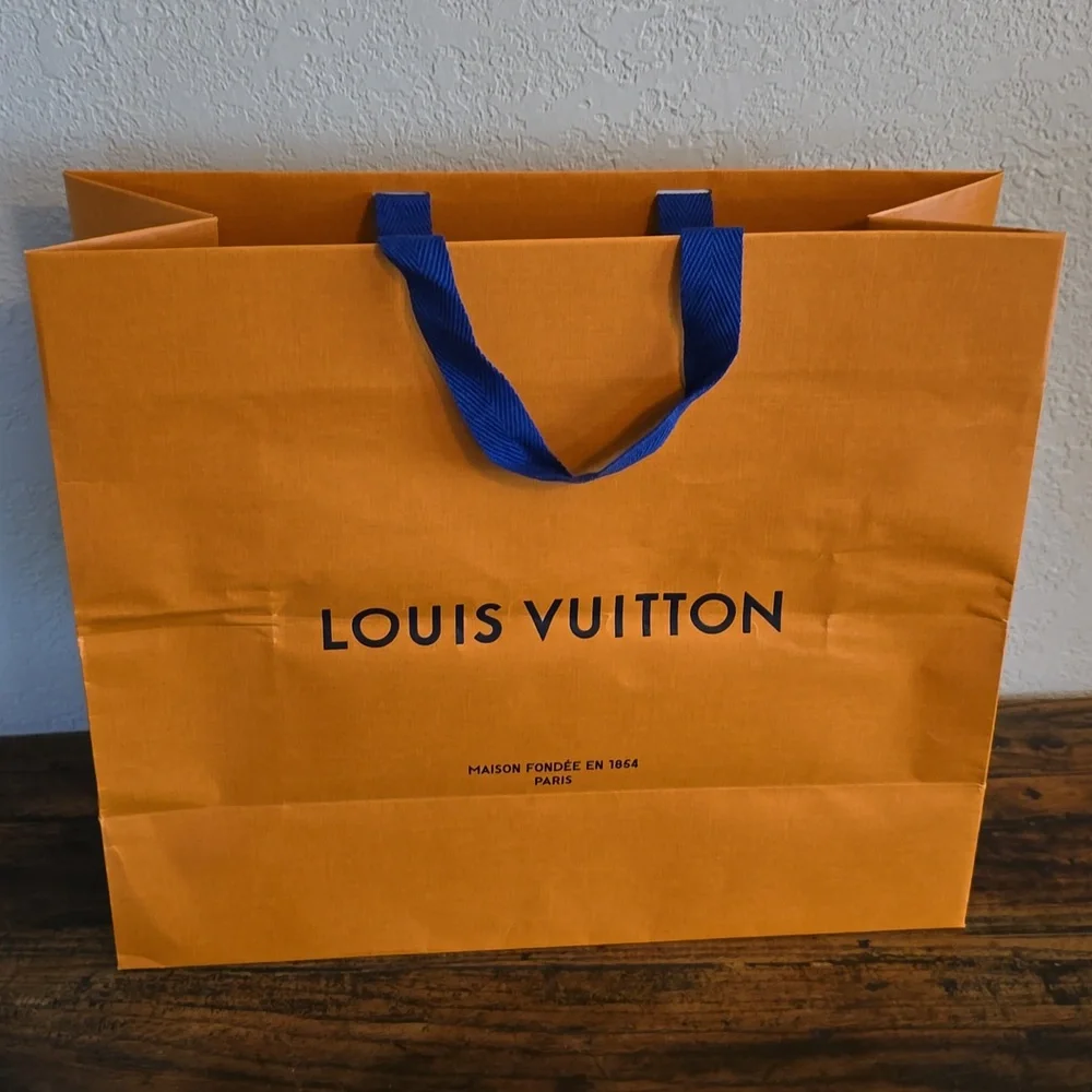 Louis Vuitton 16 13