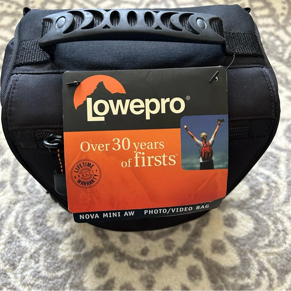 Lowepro bag new