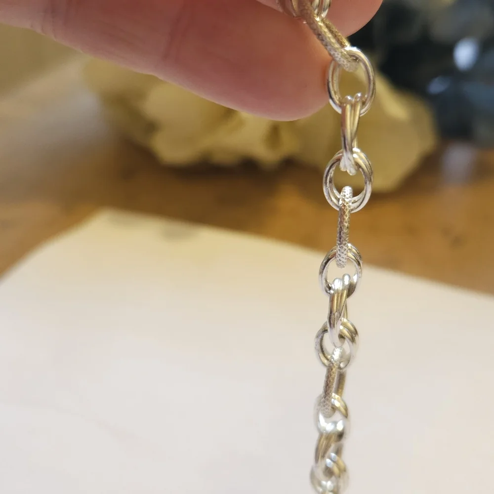 N/A unique silver