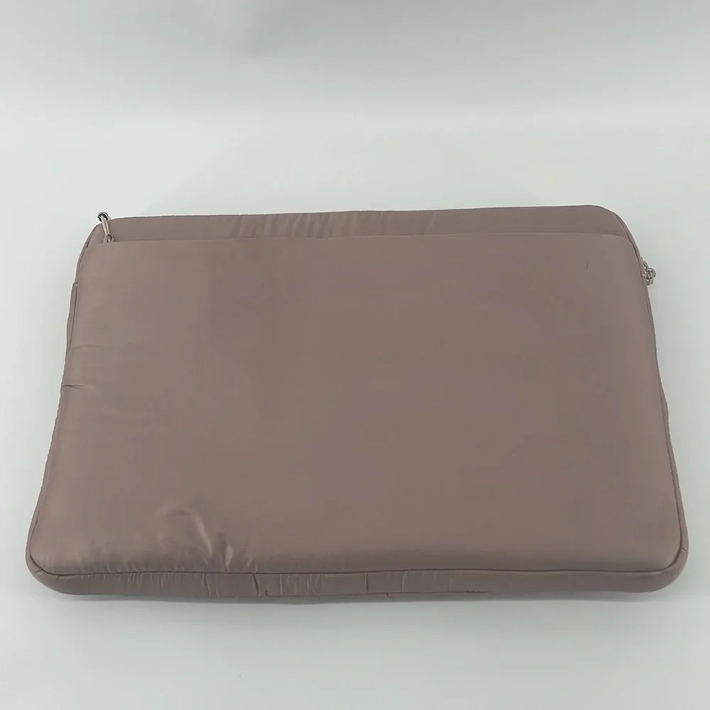 Athleta caraa brand