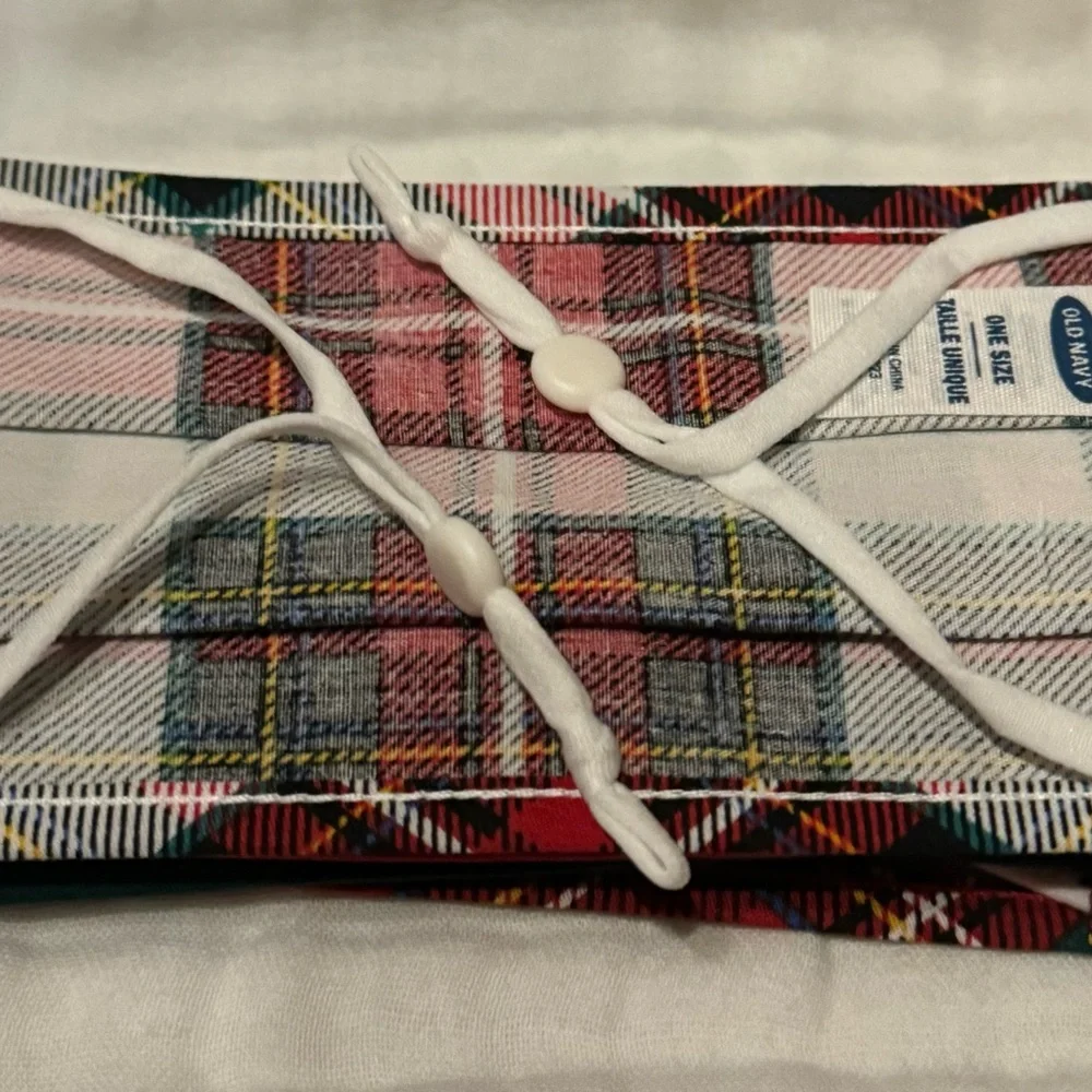 KIDS ! Non- Medical Grade Face Mask set of 5! One size fits all children . NEW!