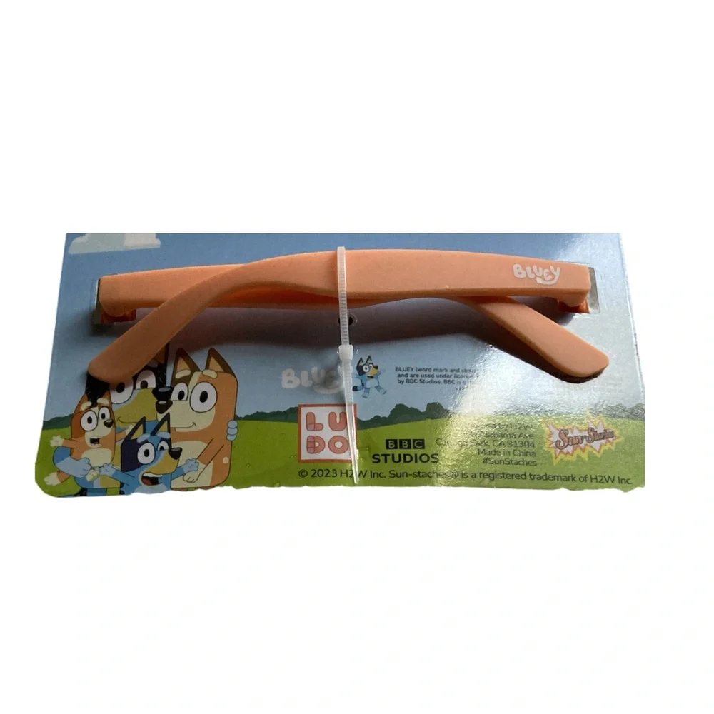 Sunstaches nwt bluey