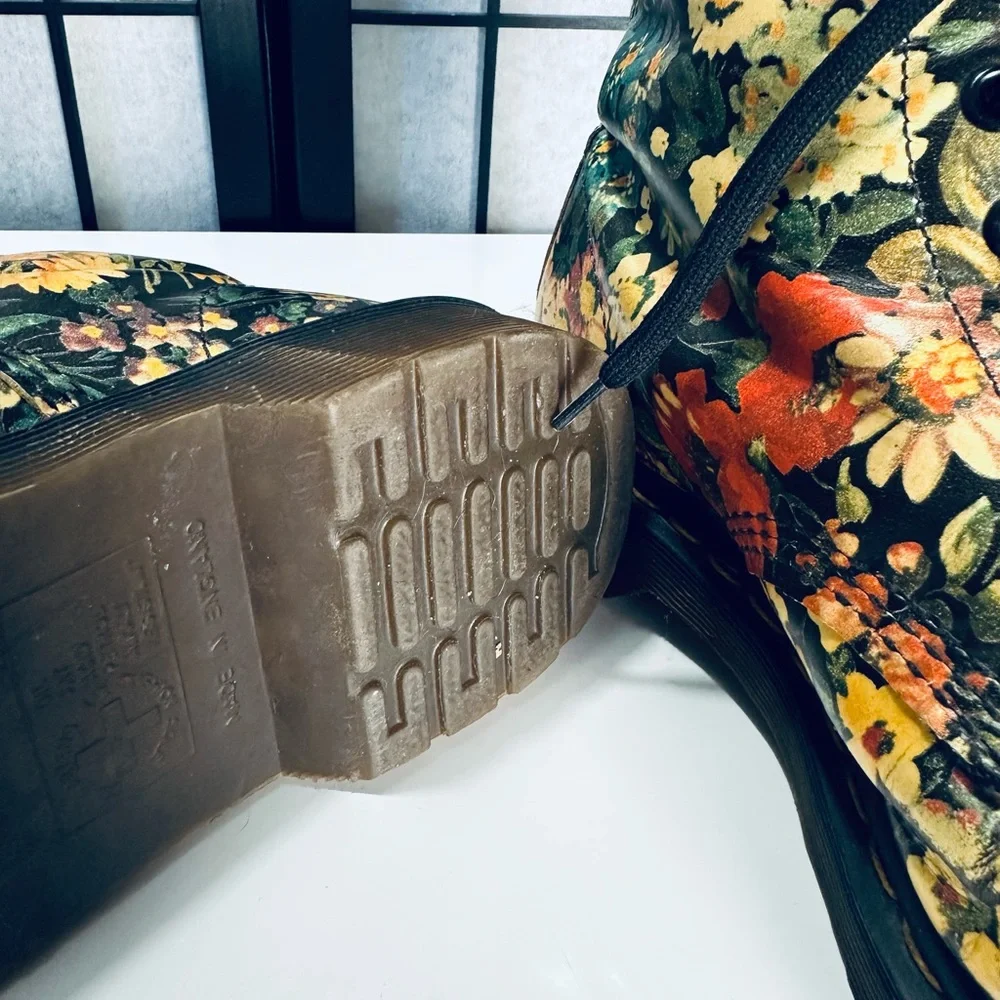 Dr. Martens super rare