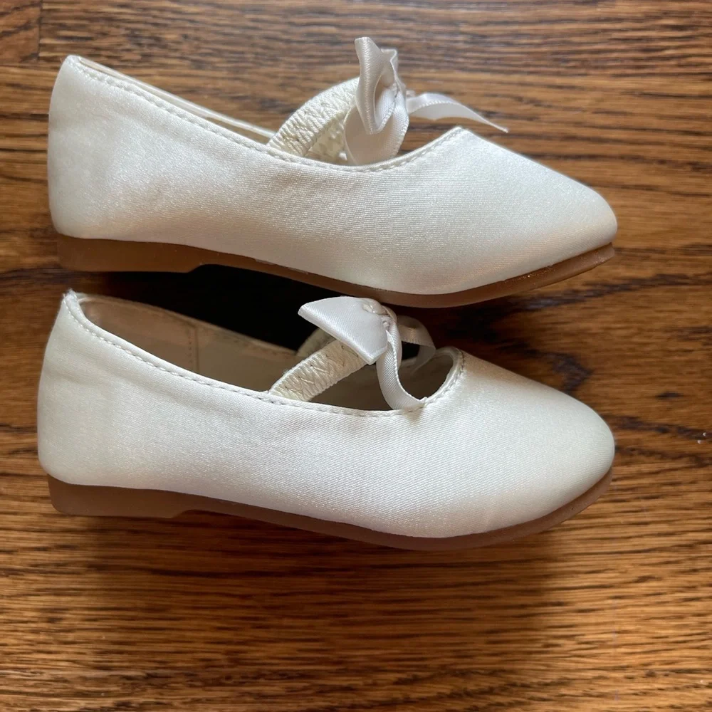 Dream Pairs satin finish