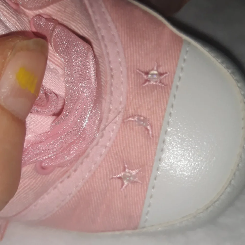 Klassy Baby pink white