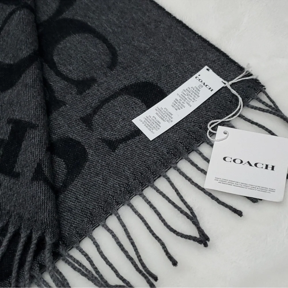 Coach bnwt 21