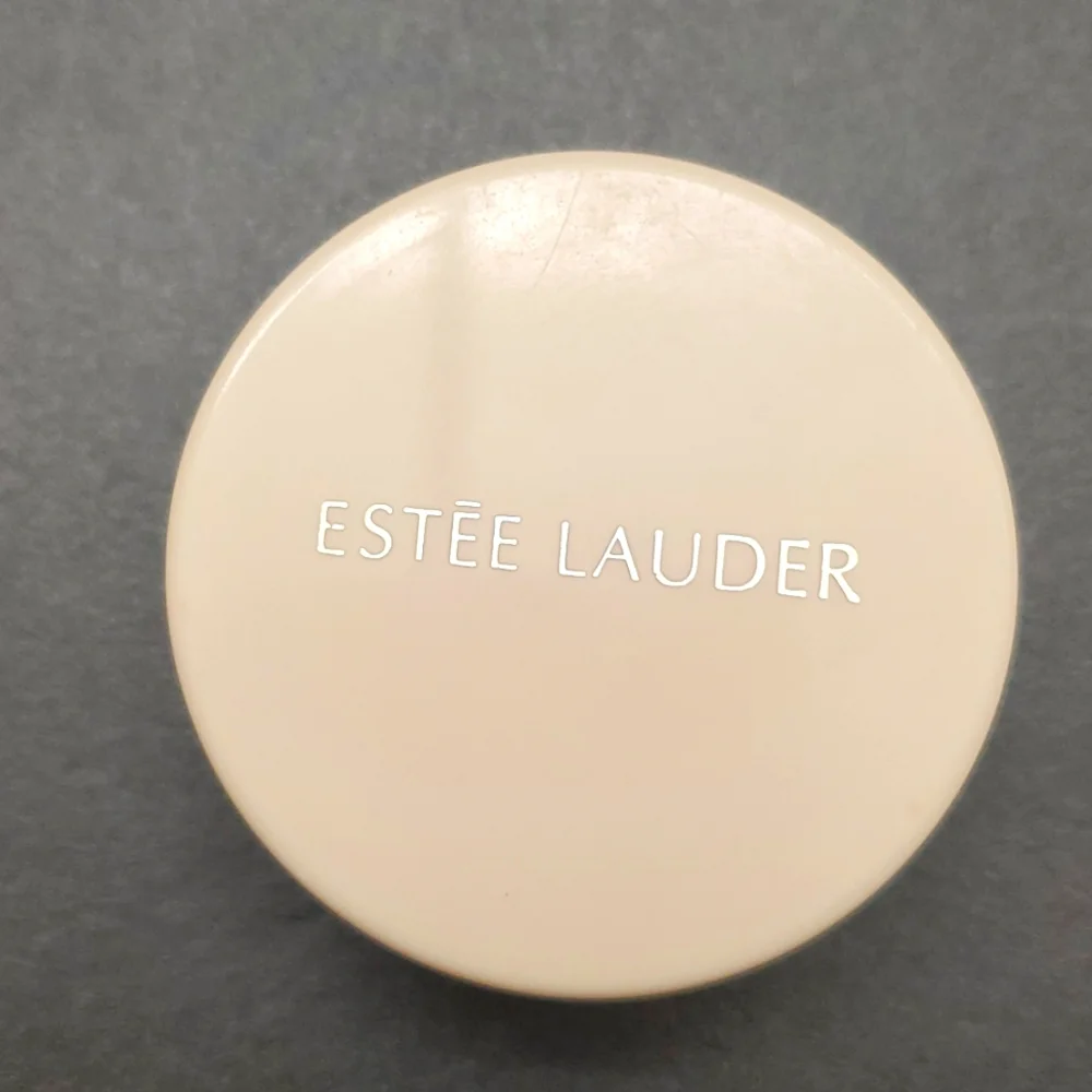 COPY - Estēe Lauder Loose powder Lucidity