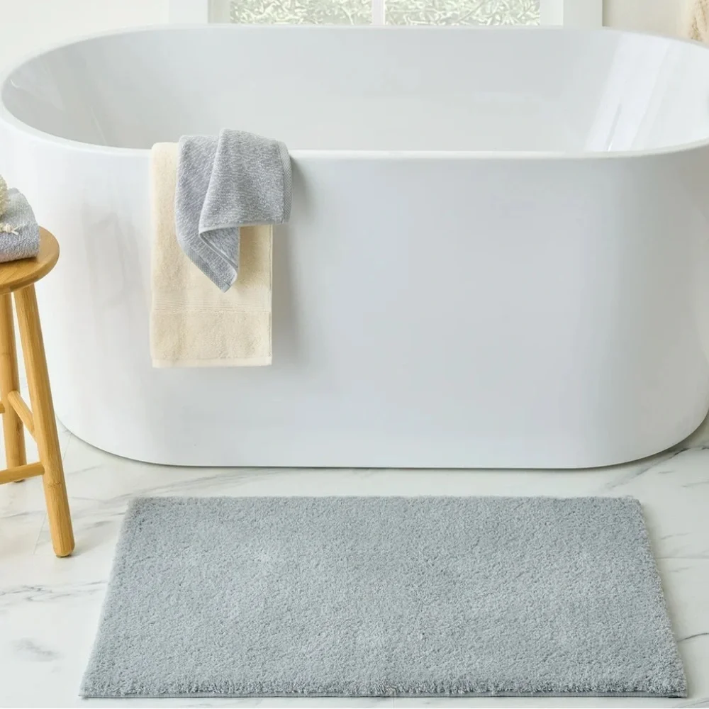 NWT Better Homes and Gardens 20x34 bath mat