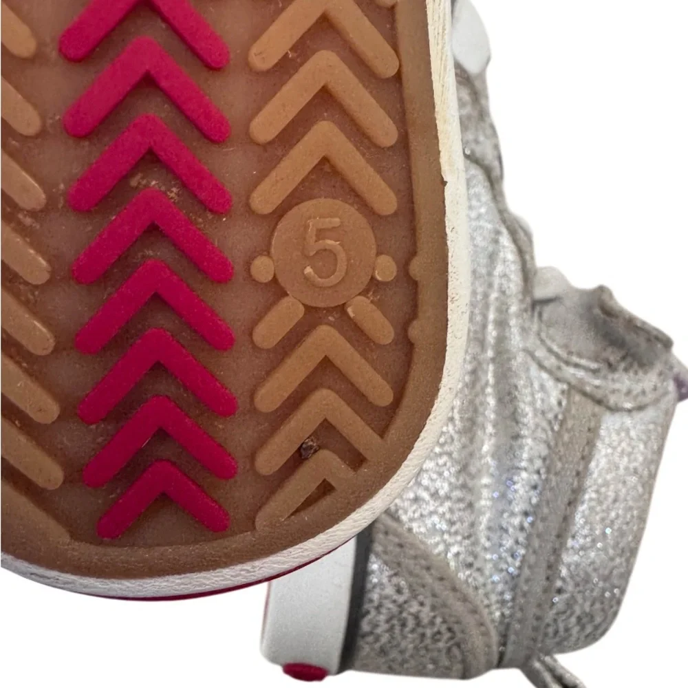 See Kai Run sneakers areas pics