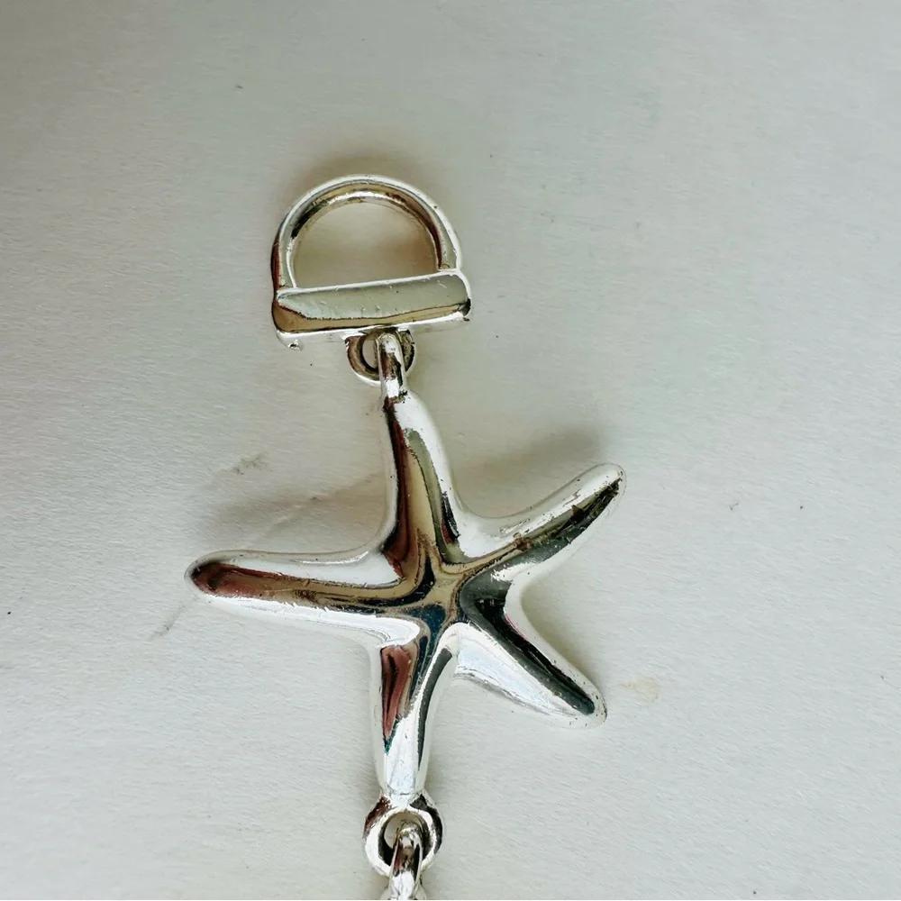 N/A light wear—pictured