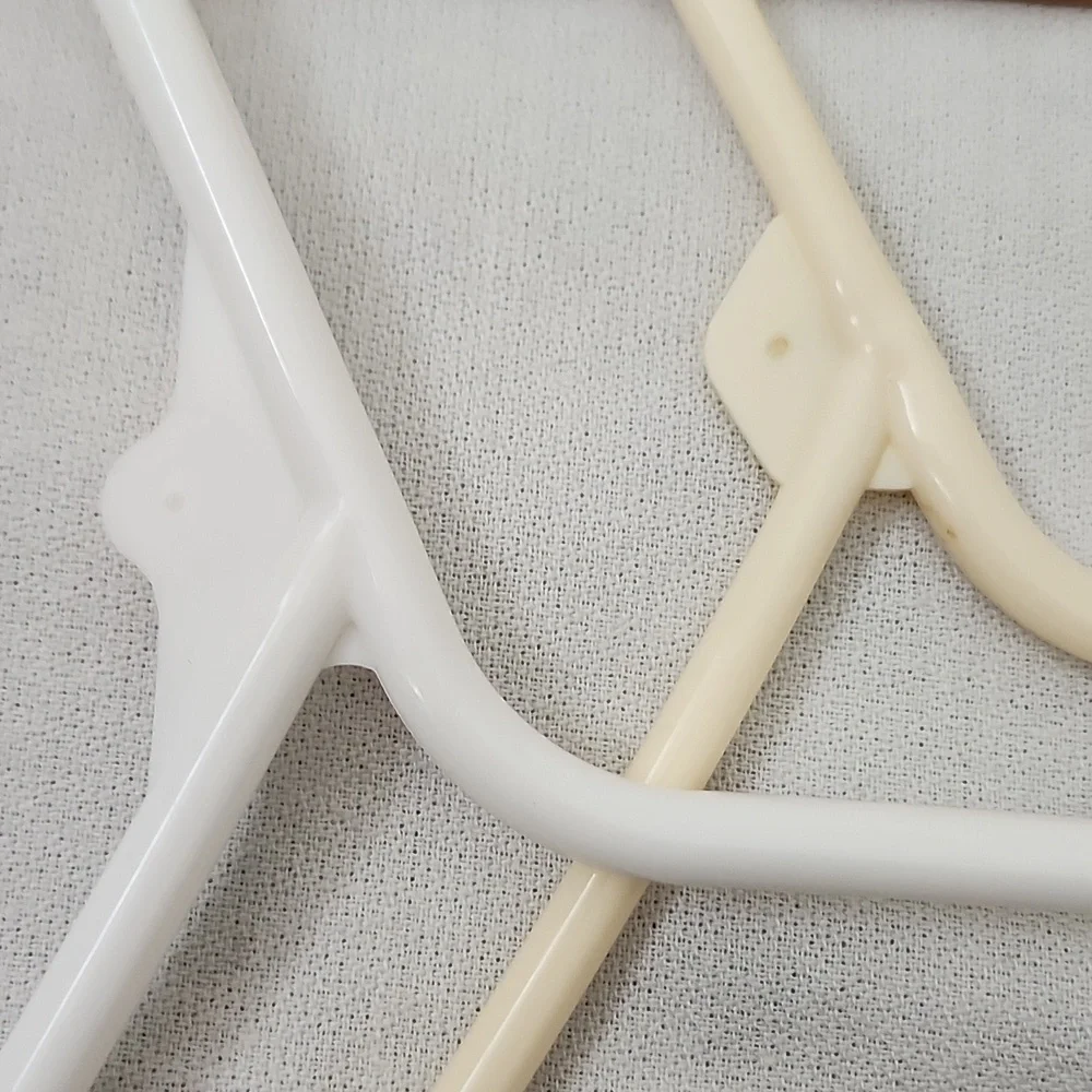 N/A stylish hangers
