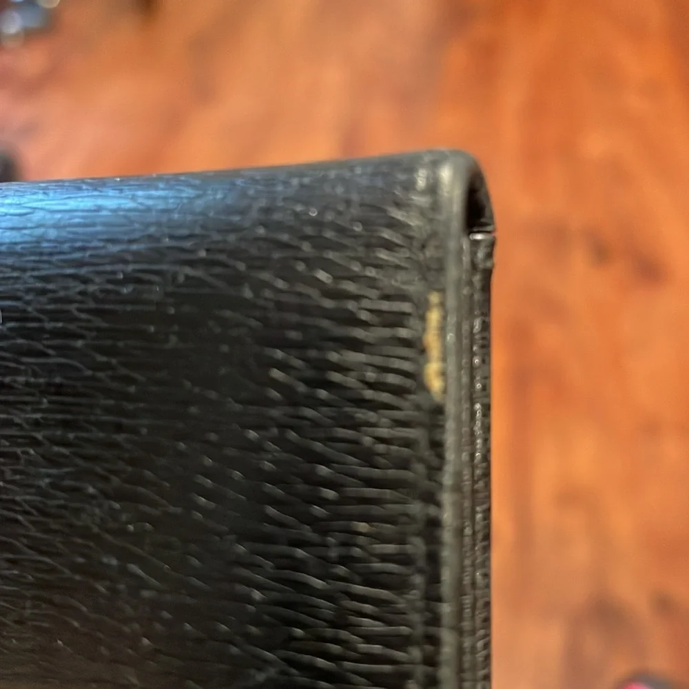 Gucci leather this