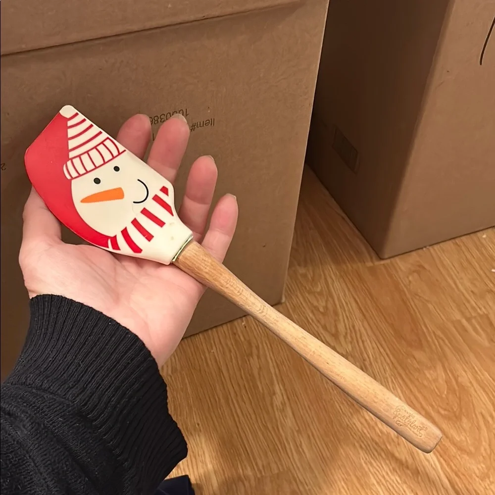 Sur La Table charming spatula