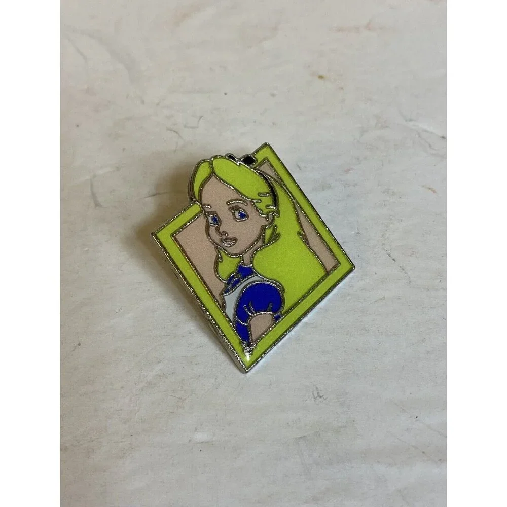 Disney Trading Pin Alice In Wonderland Hidden Mickey