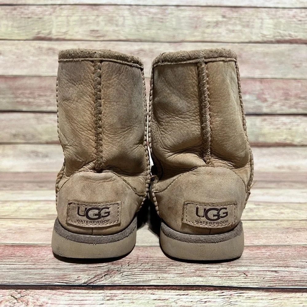 Ugg Brown Leather Classic Short Boots