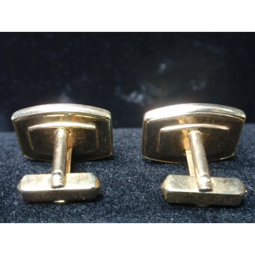 Anson pictured set