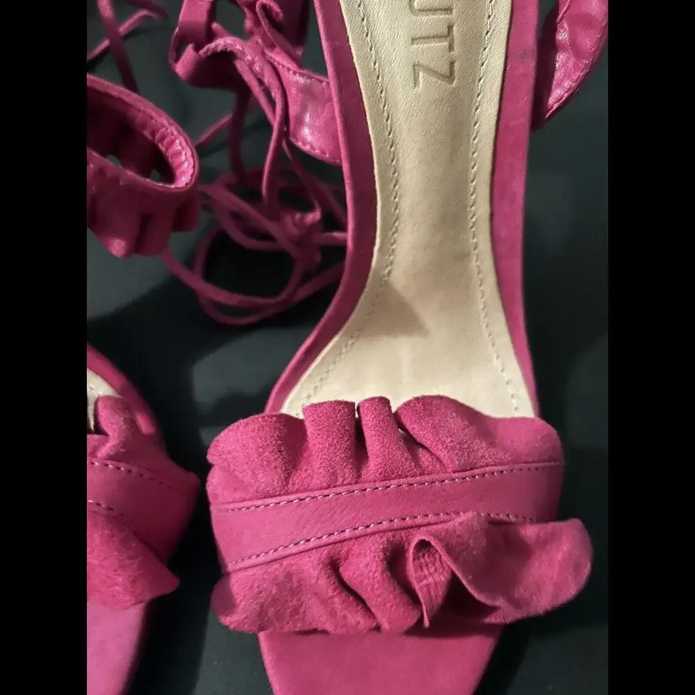 😎🩷 Pink Suede Ankle Tie Sandals Size 5.5 Schultz New Barbie