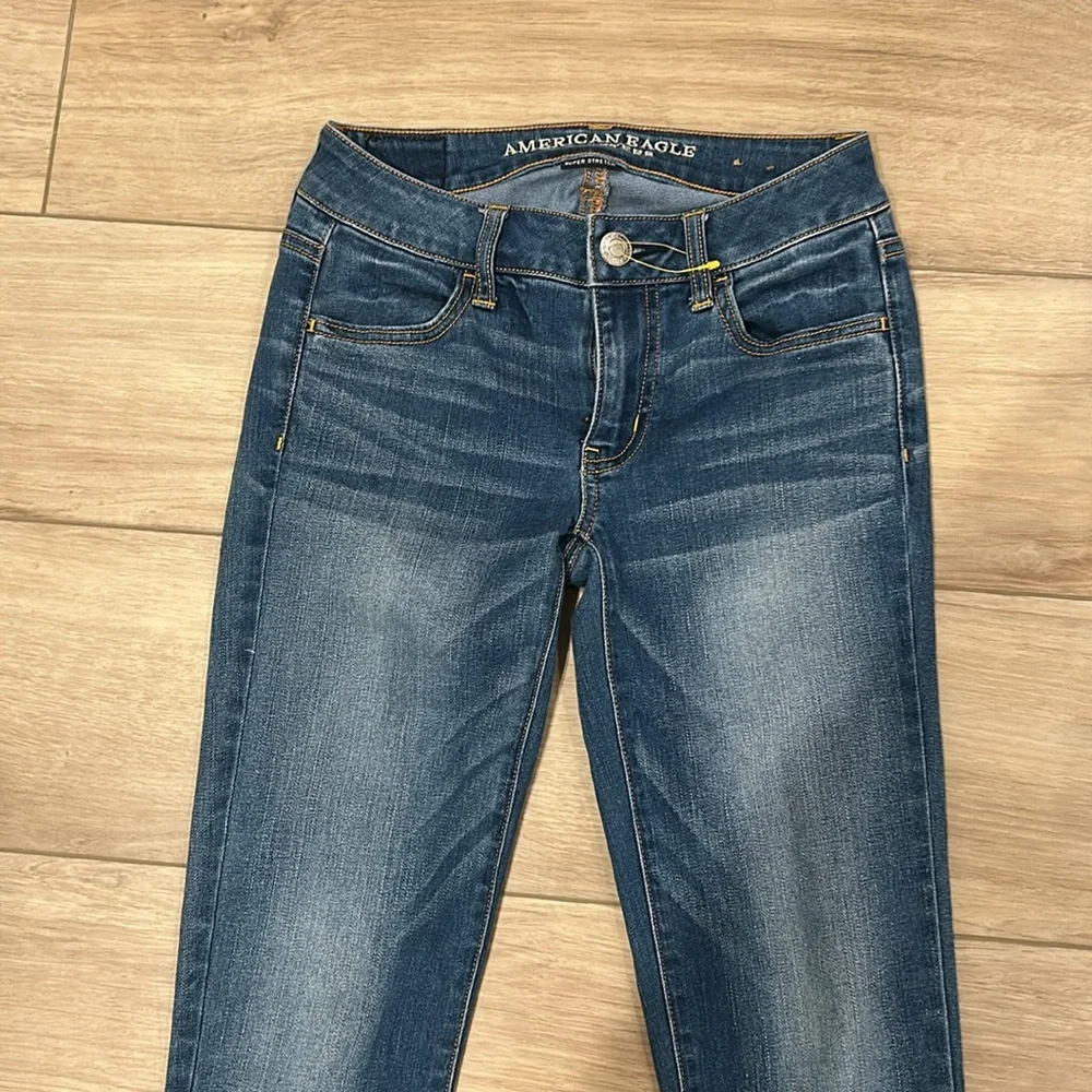 American Eagle Outfitters women’s size