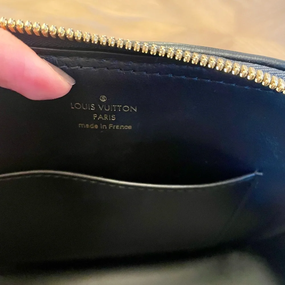 Louis Vuitton pristine comes