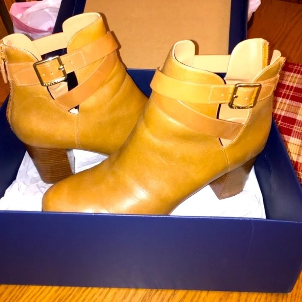 Cole Haan Boots size 8.5